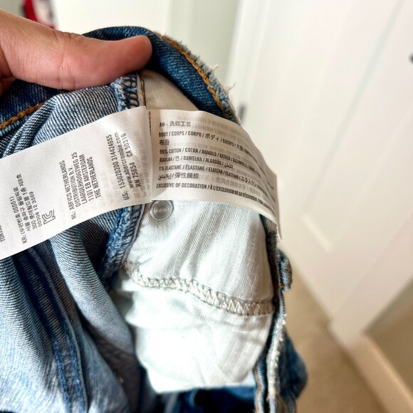 Abercrombie & Fitch The Ankle Straight Ultra High Rise Medium Wash Raw Hem 12L - Picture 4 of 4